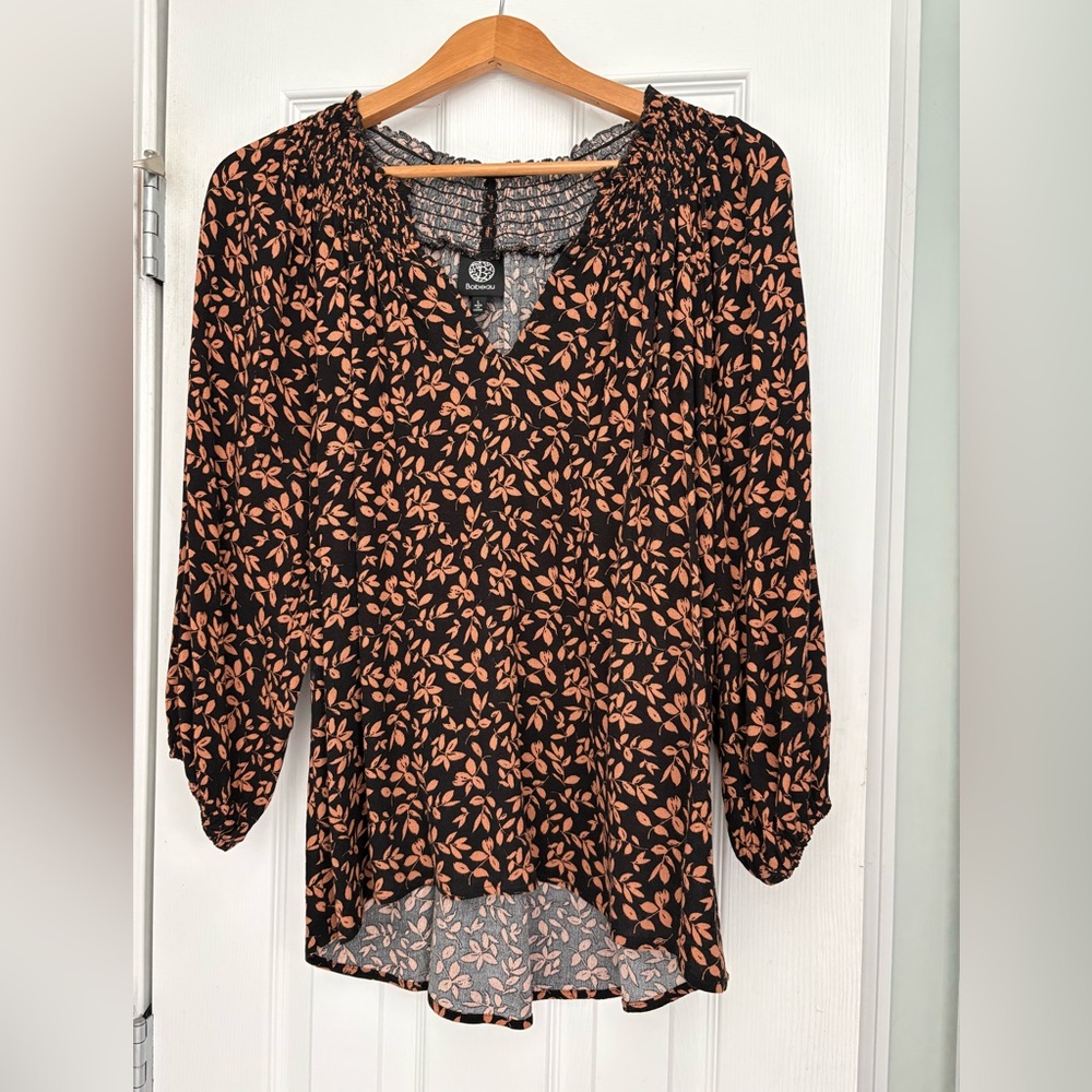 bobeau Black and Rust Leaf Print Smocked V-Neck Tunic